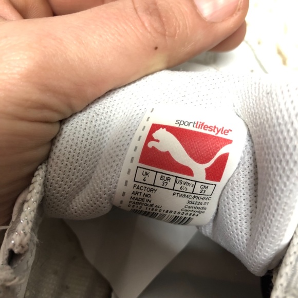 Puma Running Shoes - Picture 5 of 7